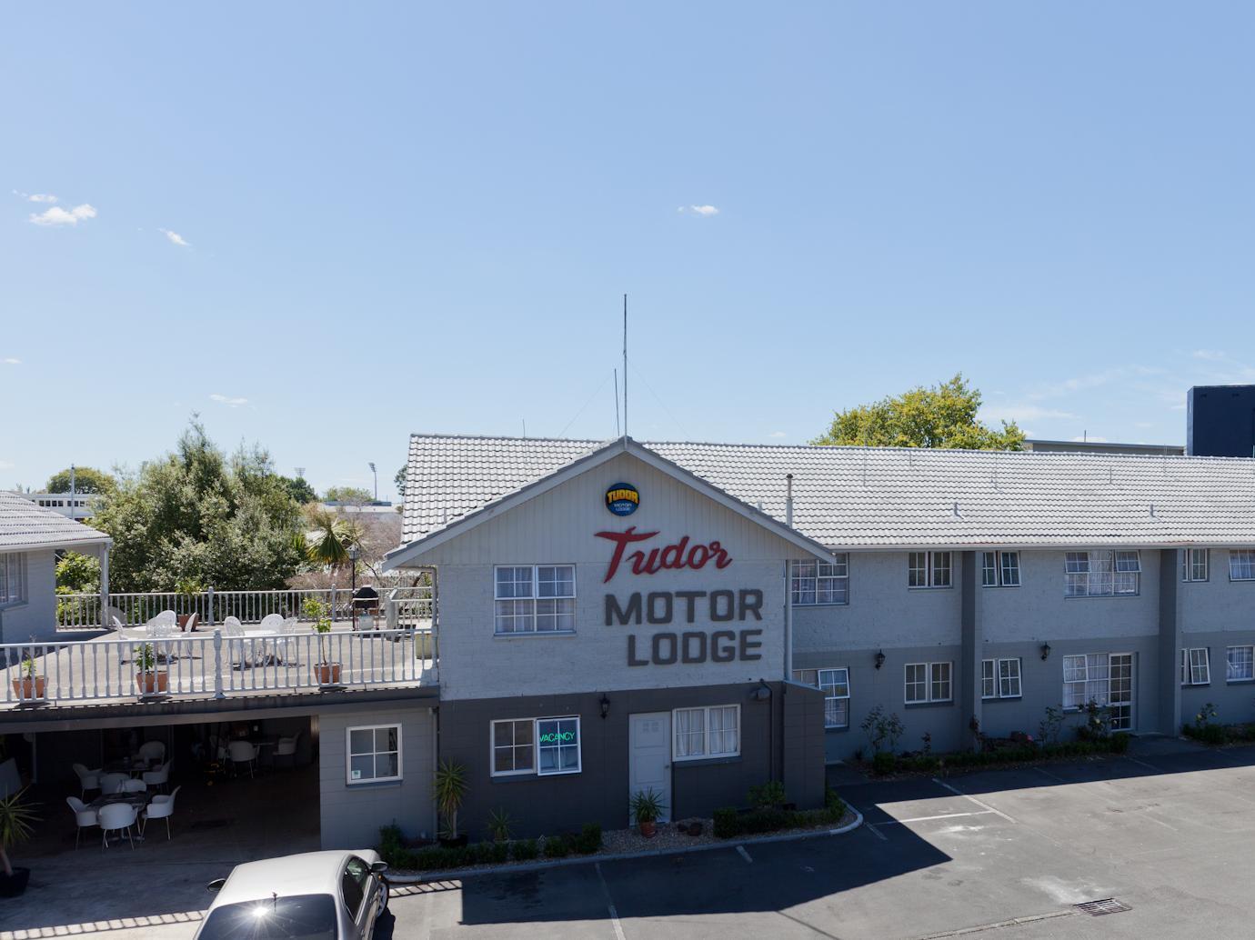 Tudor Motor Motel